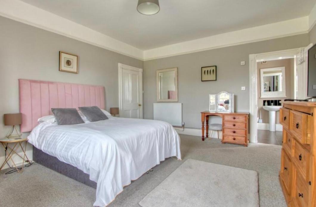 Countryside Annexe, With Hottub, Sleeps Up To 4 Apartment Durston ภายนอก รูปภาพ